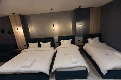 B.g Luxury Korce