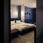B.g Luxury * Корча
